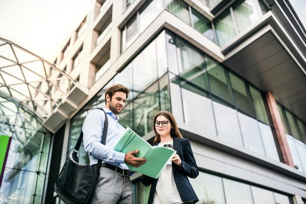a-young-businessman-and-businesswoman-standing-in-LM5QHAS.jpg a-young-businessman-and-businesswoman-standing-in-LM5QHAS.jpg